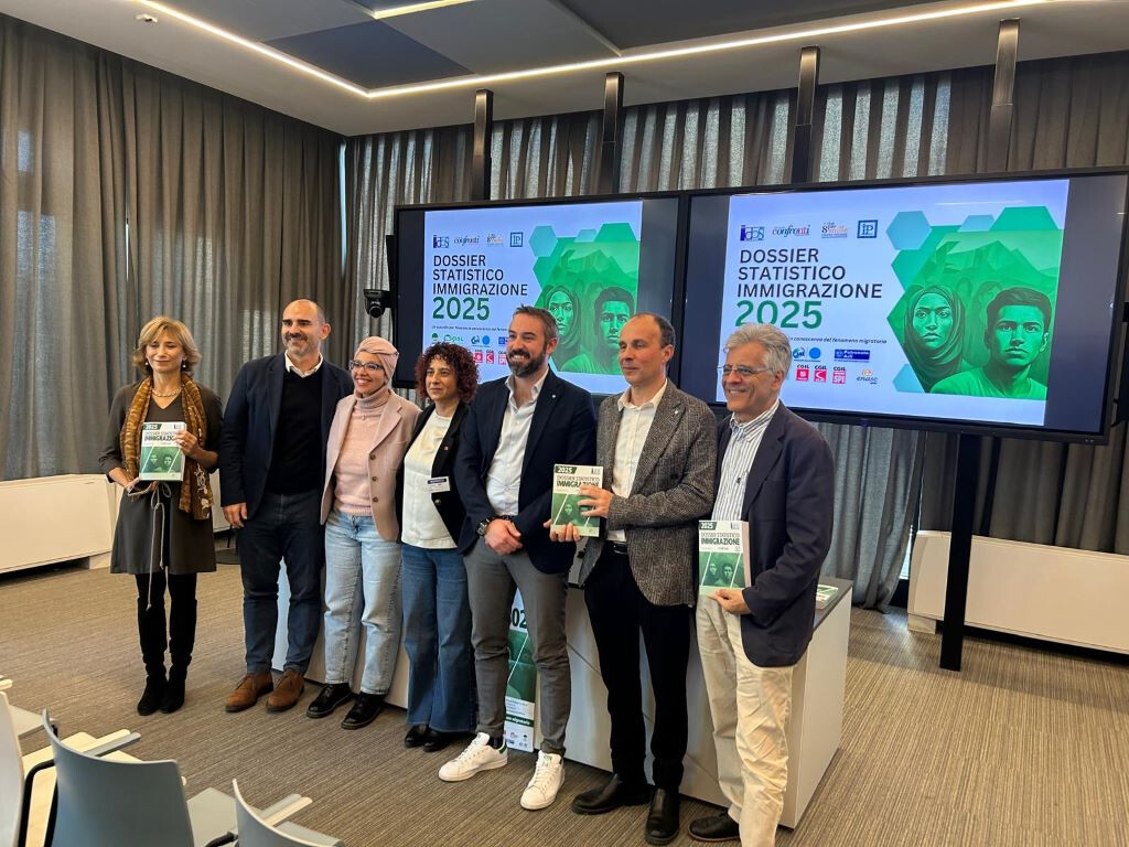 Dossier Statistico Immigrazione in Emilia-Romagna: crescono i residenti stranieri e il ruolo dell’accoglienza nel territorio metropolitano